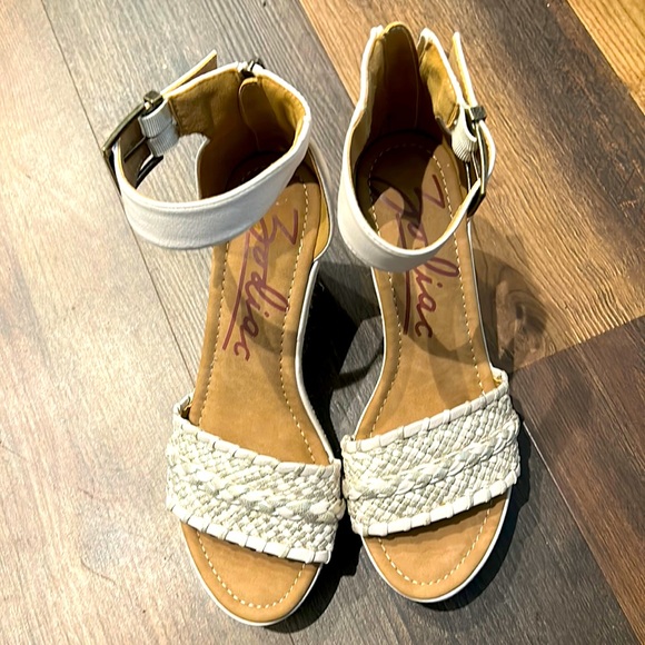 New never worn Zodiac Wedges size 9.5 - Picture 1 of 7